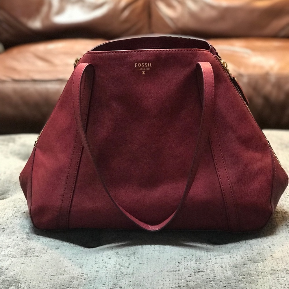 Fossil tote